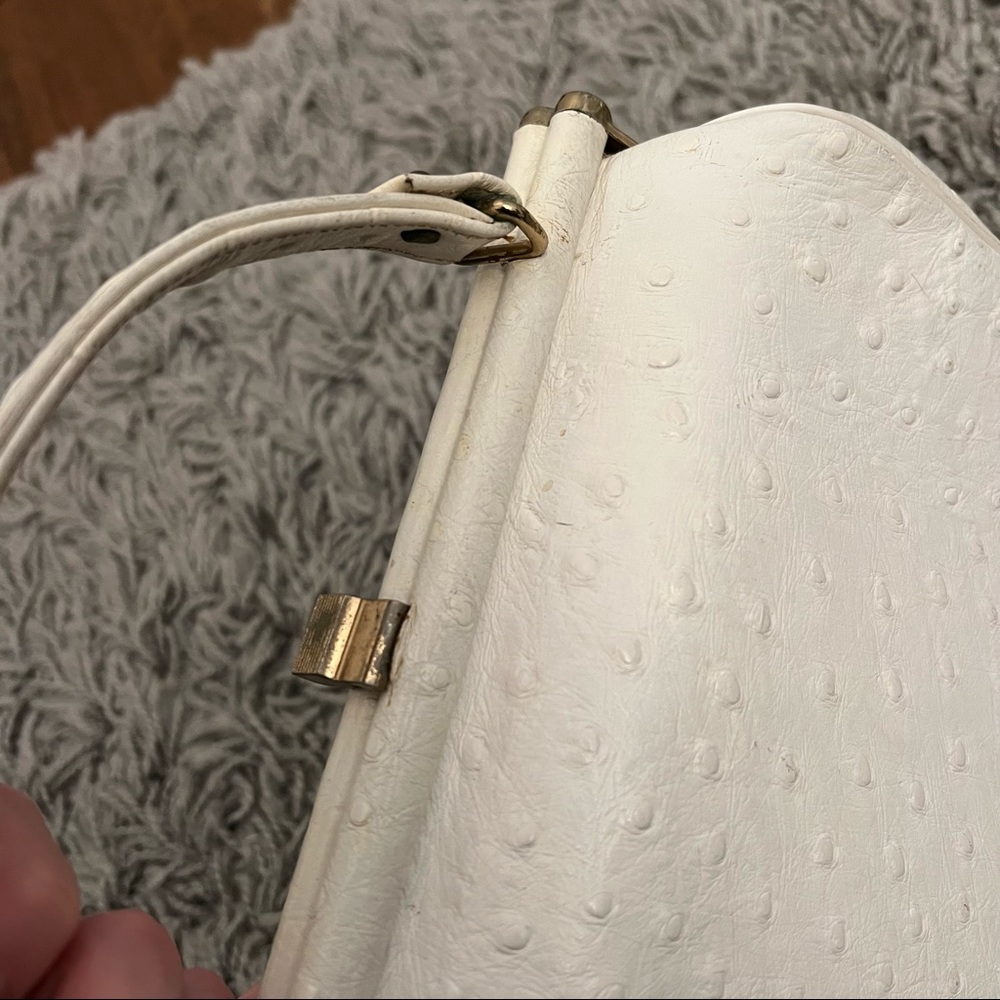 Vintage Dobbie Bags White Purse - Picture 4 of 16